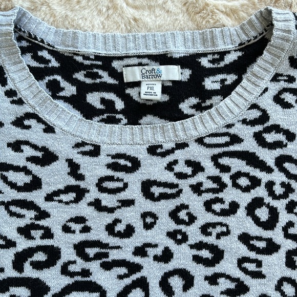 Croft & Barrow leopard print sweater, size Petite XL - Picture 2 of 6